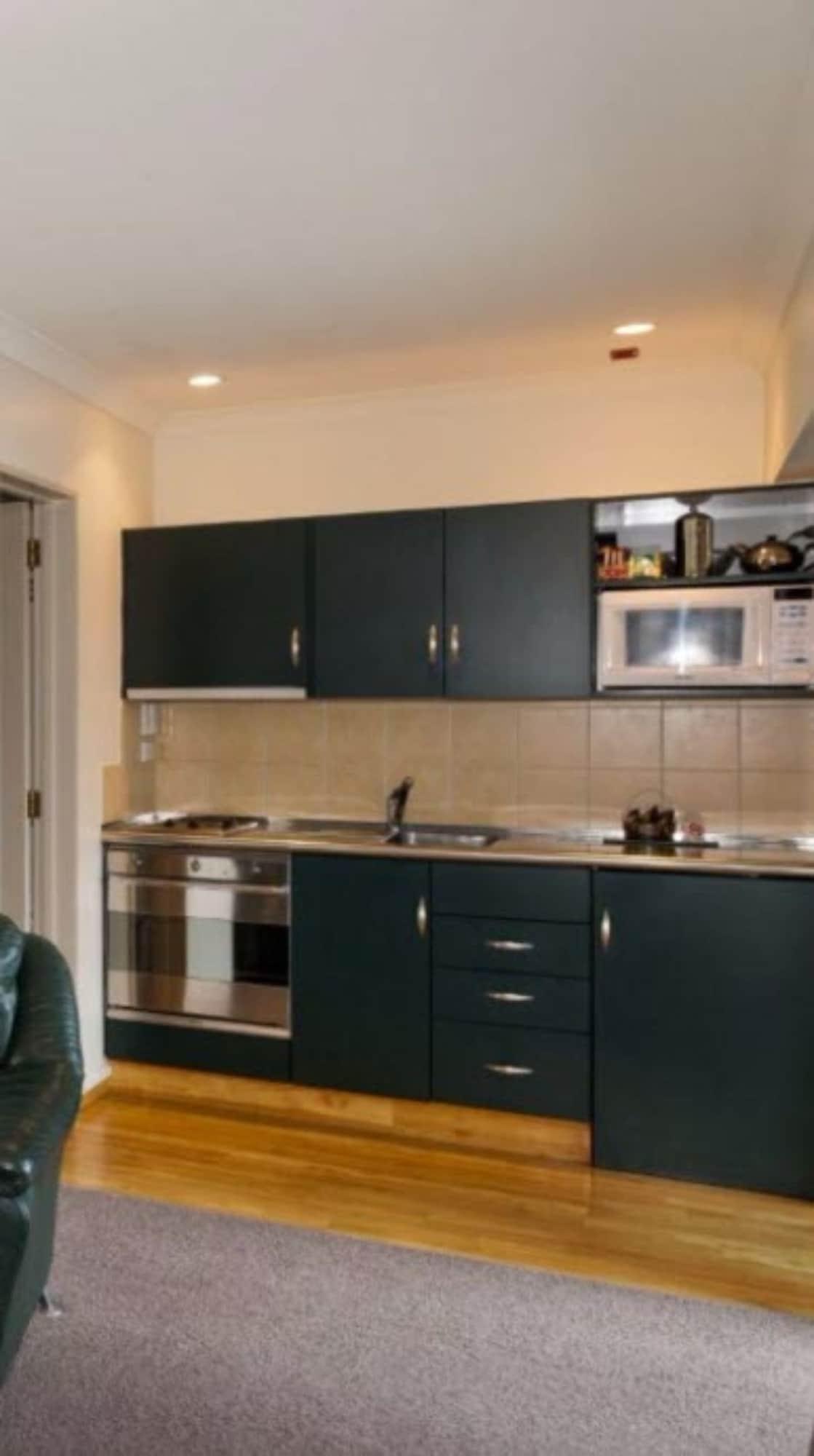 โคลอมโบ อิน เดอะ ซิตี้ โมเต็ล ไครสต์เชิร์ช ภายนอก รูปภาพ A typical kitchen
